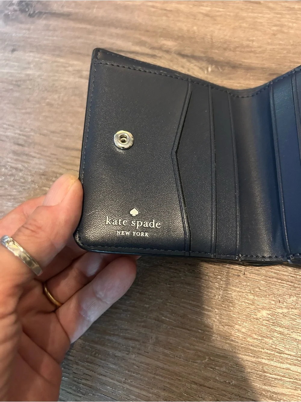 Kate Spade New York Staci Small L-Zip Bifold Wallet Blue Floral One Size
